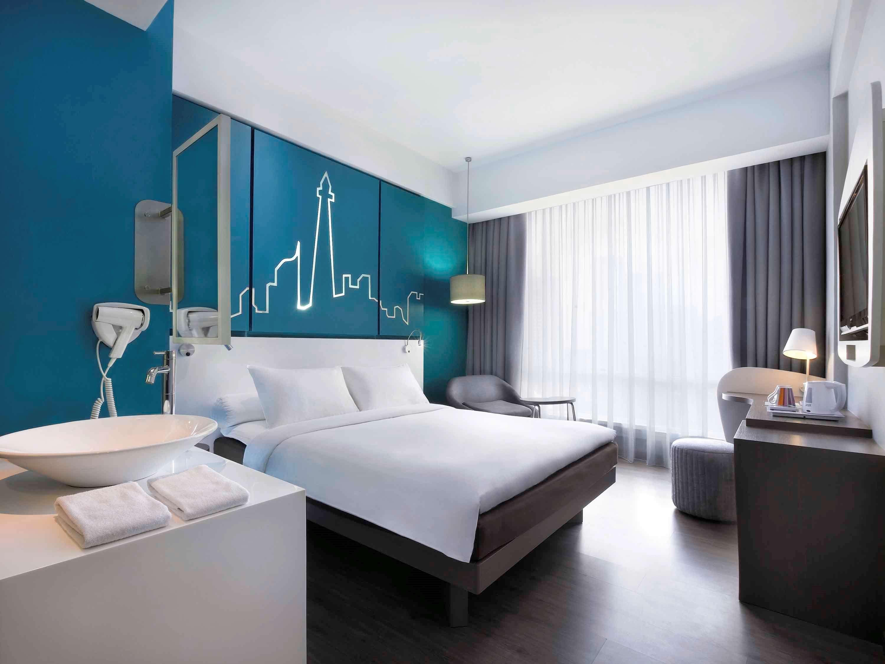 Hotel Seasons Thamrin 3*