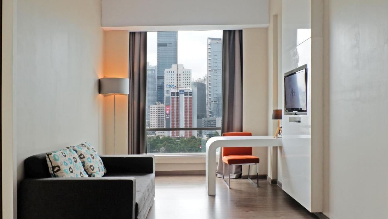 Seasons Thamrin Hotel 3*