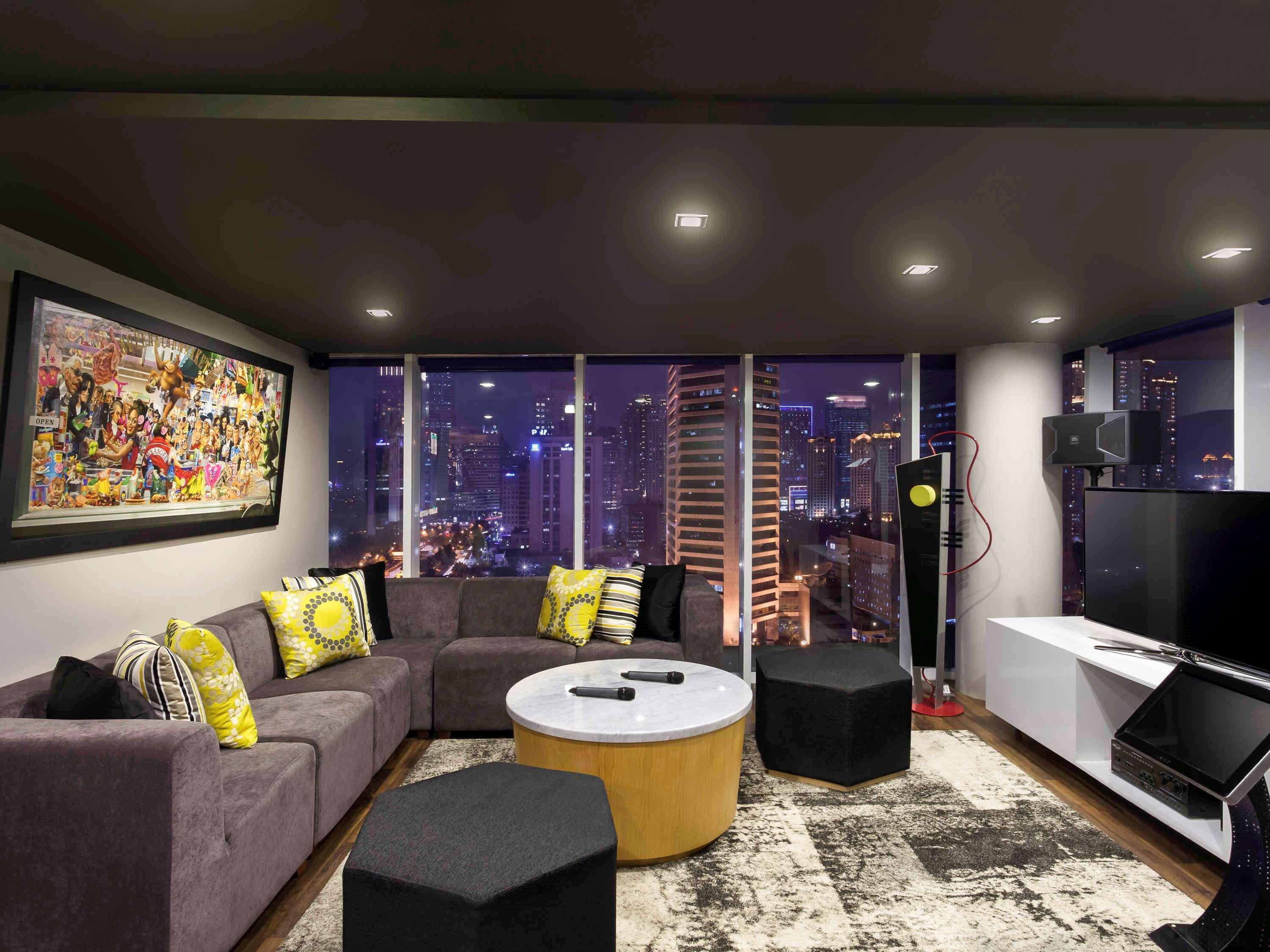 Hotel Seasons Thamrin 3*